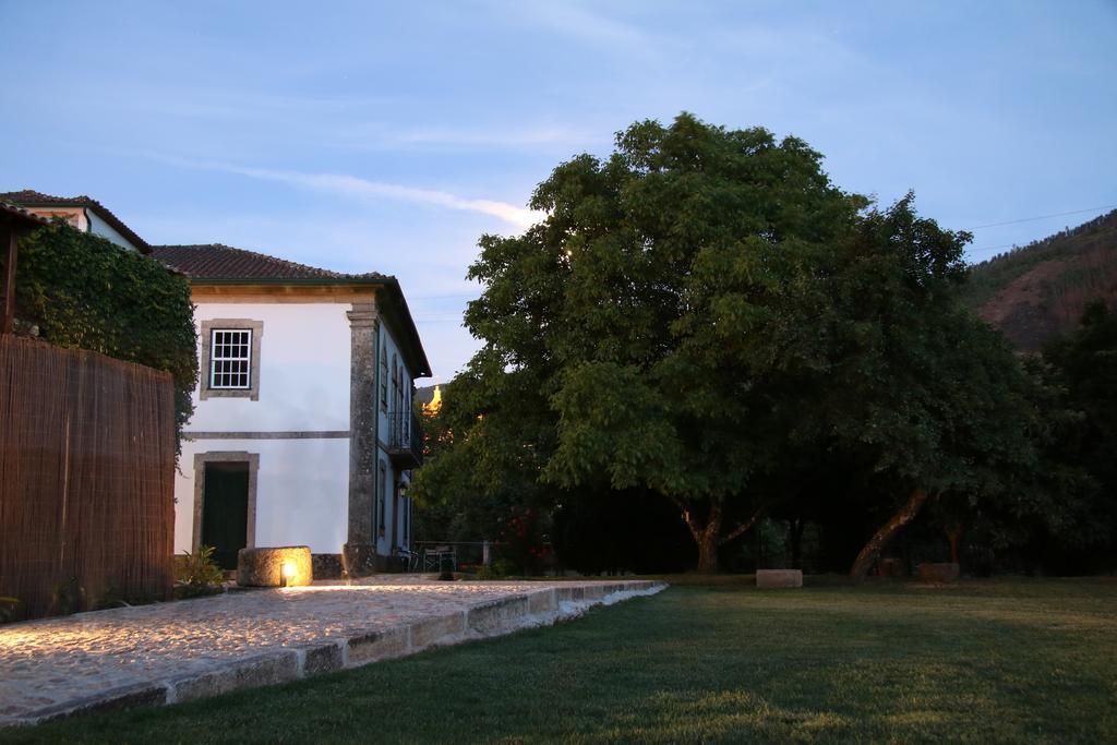 Casa De Baixo - Nature Hotel Alvoco das Varzeas Екстер'єр фото